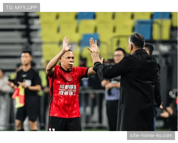 蓉城韦林顿状态火热 连续进球缓解进攻依赖症